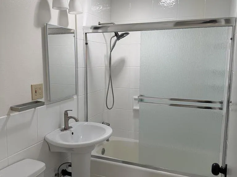 826 Camelia Dr — Photo 13
