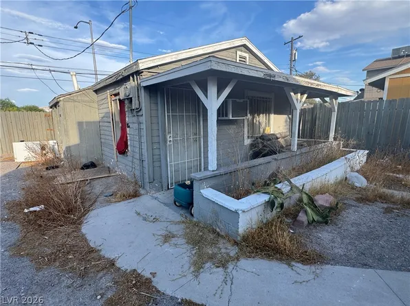 1828 Harvard St, North Las Vegas, NV 89030