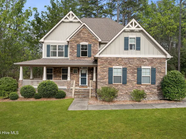 195 Glenmoor Drive, Southern Pines, NC 28387