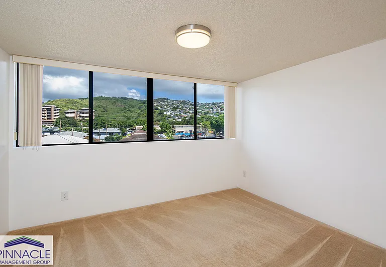 2860 Waialae Ave #302 — Photo 6