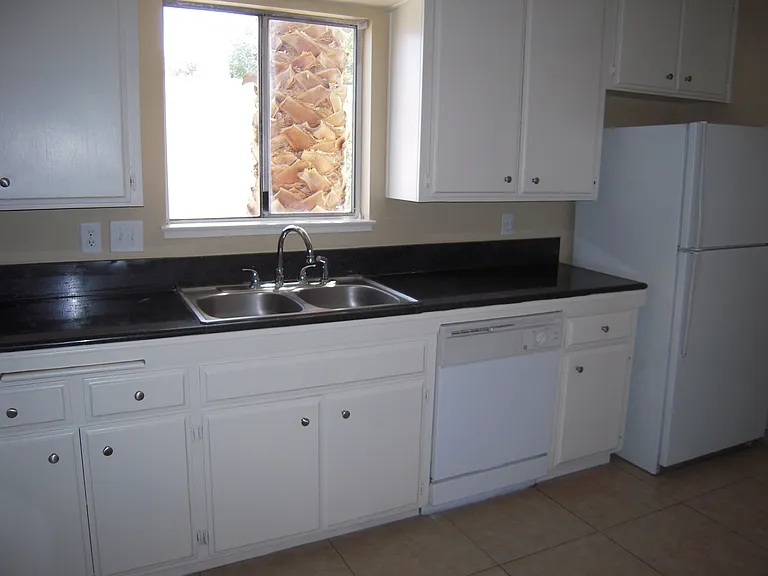 140 Greenbriar Townhouse Way — Photo 5