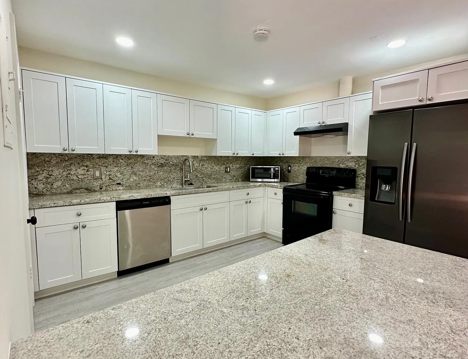 2 bed, 2.0 bath, 1243 sqft, $2,150 — Photo 1