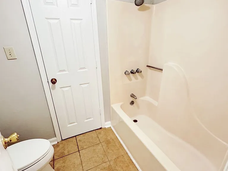 1688 Prince Ave #104 — Photo 12