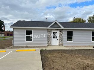 mf111, Willard, OH 44890
