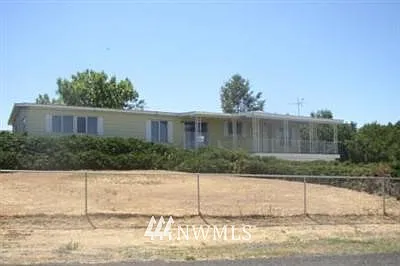 7199 SE Aloha Avenue photo 1