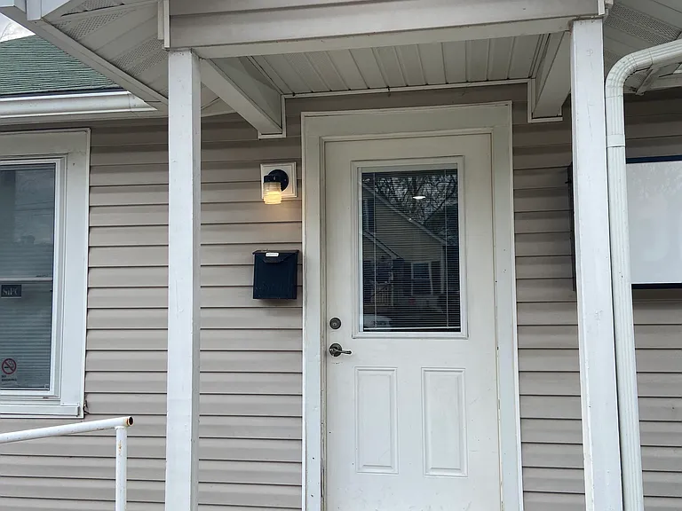 103 N Main St — Photo 1