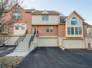 604 Berrington Ct, Bethel Park, PA 15102