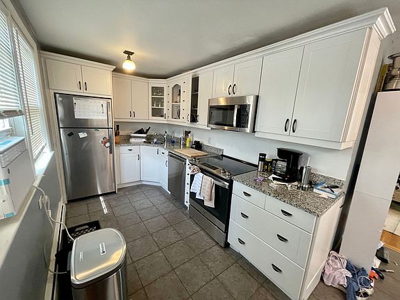 5th image of 7 Westglow St #2
