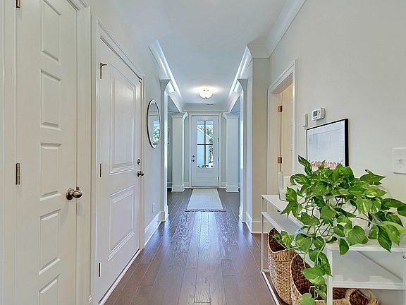 3rd image of 2251 Skyler Dr