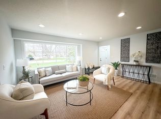 1600 Ford Rd, Minnetonka, MN 55305