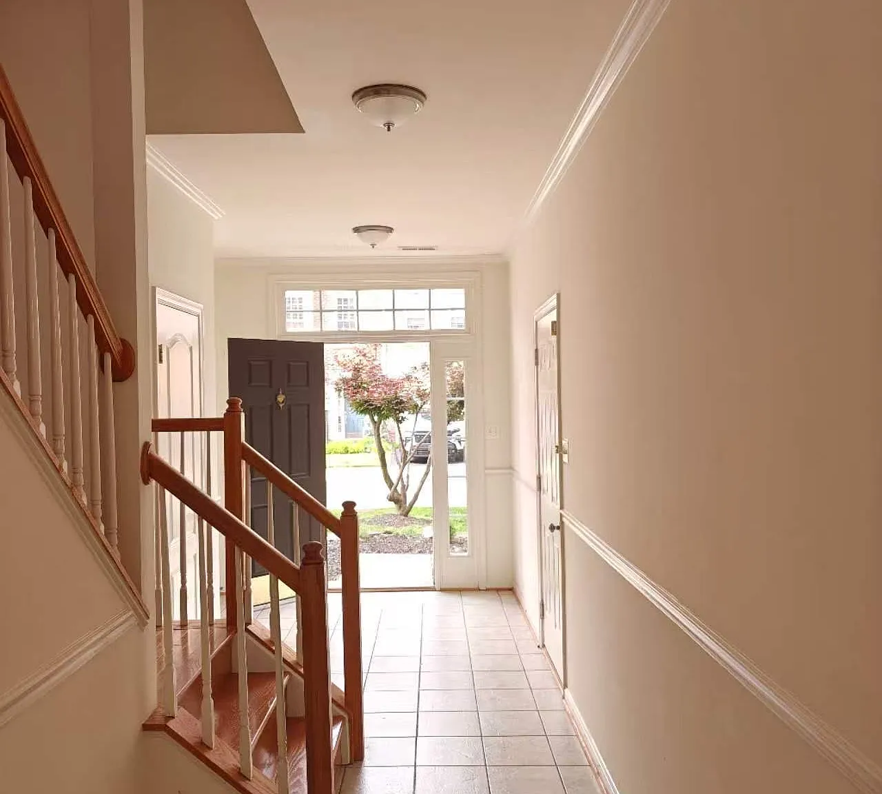 3 bed, 1700 sqft, $3,300 — Photo 4