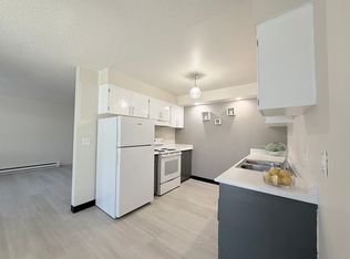 10812 SE Stark St APT 9, Portland, OR 97216