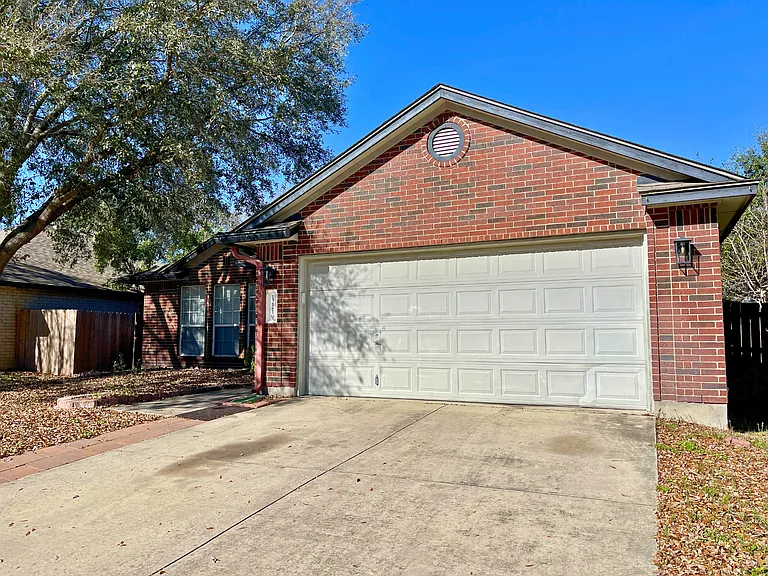 12219 Stable Road Dr — Photo 3