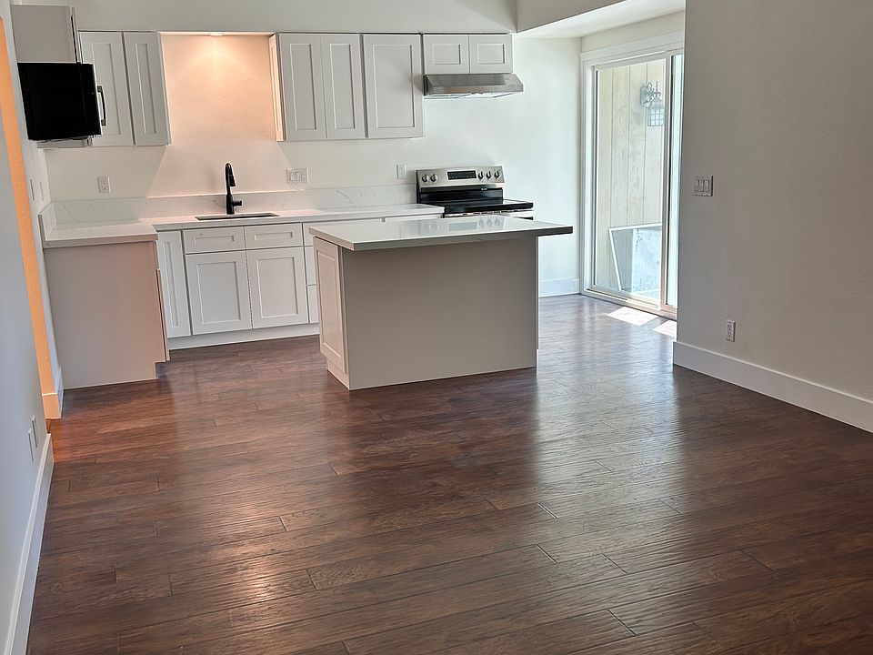 1st image of 23541 Avenida La Caza #122C