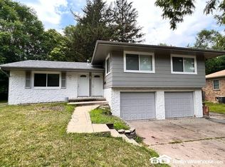 1330 63rd St, Windsor Heights, IA 50324