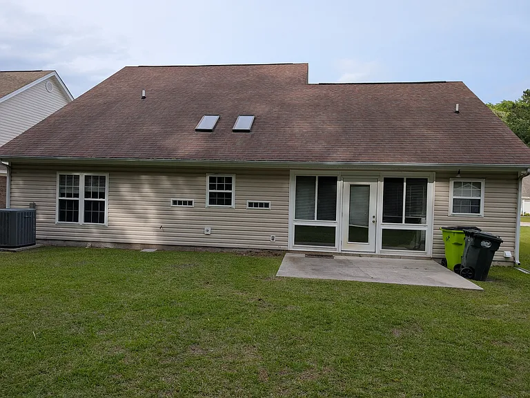 325 Neuchatel Rd — Photo 7