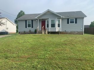915 Princeton Dr, Clarksville, TN 37042
