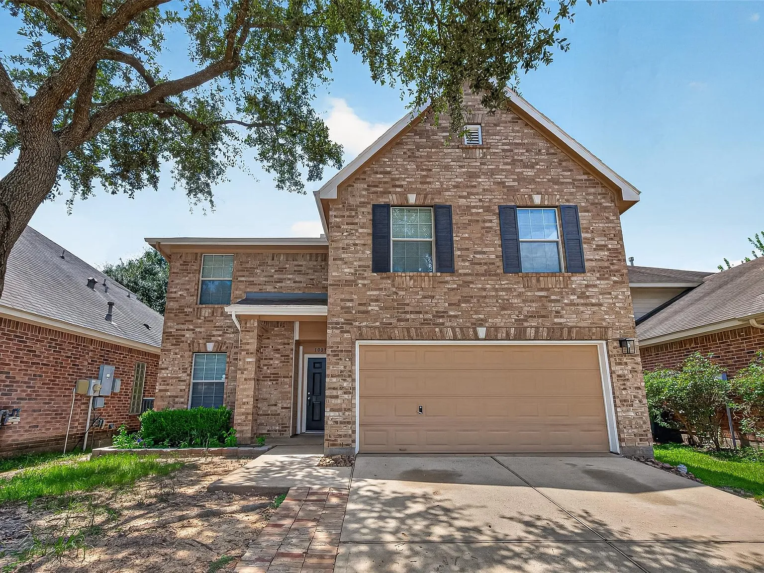 4 bed, 2.5 bath, 2672 sqft, $2,150 — Photo 3