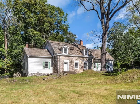 639A Piermont Road, Closter, NJ 07624