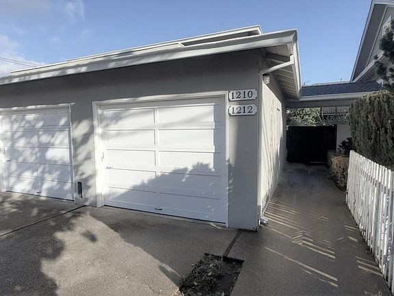 Garage all the way to the left is for private use of unit 1212.