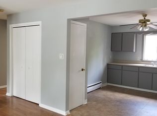 1026 Dean St #C, Saint Charles, IL 60174