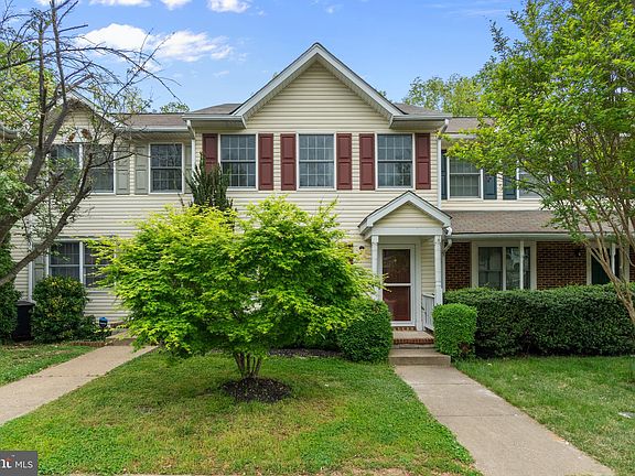 3rd image of 9826 Dominion Forest Cir
