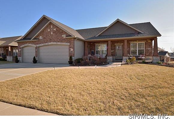 1st image of 917 Stone Briar Dr