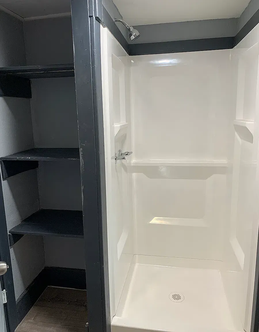 2 bed, $1,300 — Photo 4