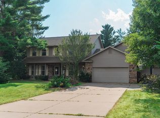 1981 Ashford DRIVE, Plover, WI 54467