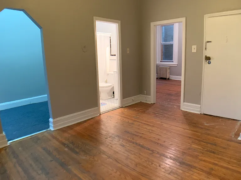 405 S 40th St #2F — Photo 3