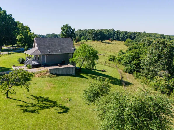 735 Herd Road, Chadwick, MO 65629