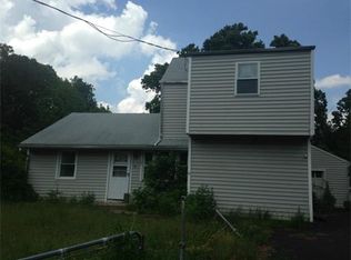 97 Pleasant Valley Rd, Old Bridge, NJ 08857