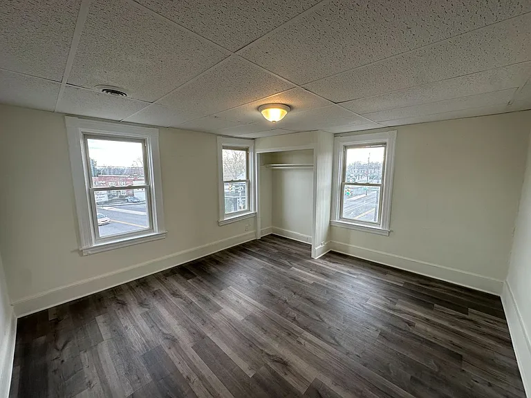 849 Manor St #851 — Photo 9