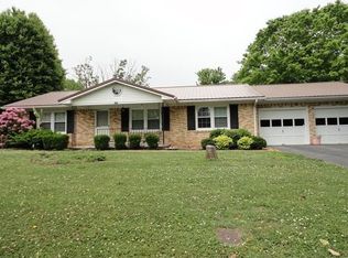 702 6th St, Lawrenceburg, TN 38464