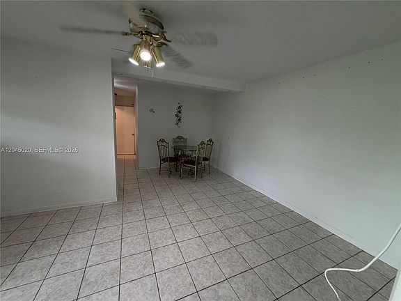 3rd image of 4935 SW 101st Ave #1