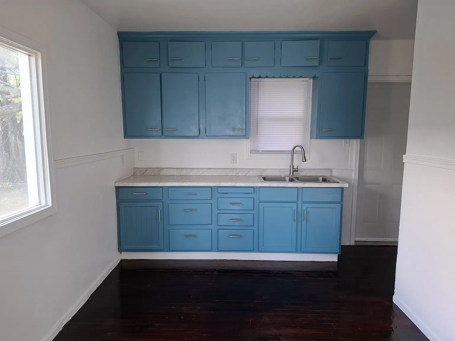2 bed, 672 sqft, $1,200 — Photo 2