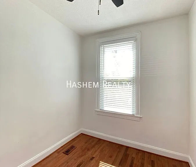 615 Lamont St NW — Photo 23
