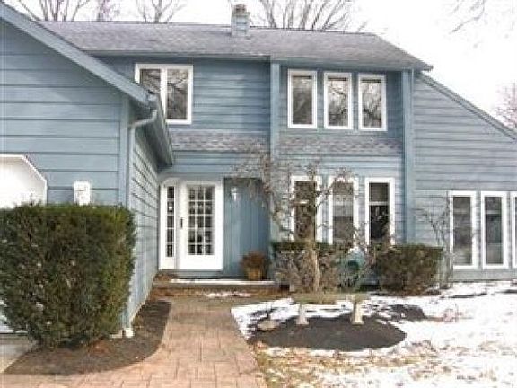 2nd image of 32382 Birchwood Ln