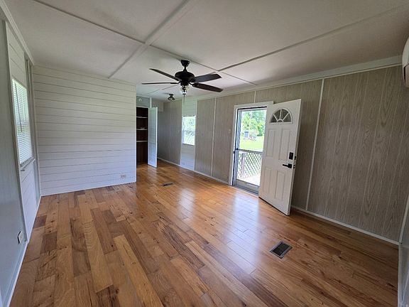3rd image of 113 Jellico Dr