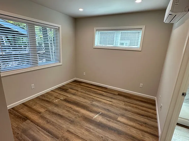 Chestnut - 3621 Chestnut St (3 Units) — Photo 11