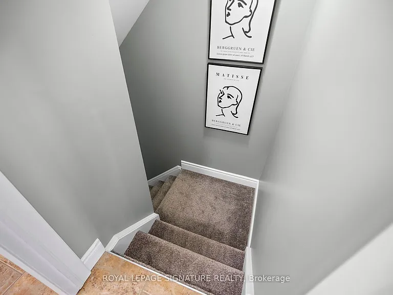 61 Thames Way — Photo 37
