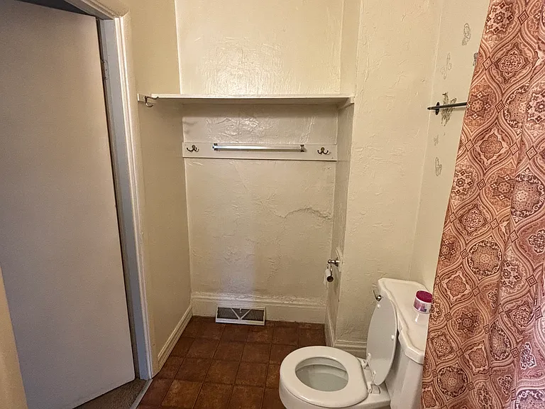 501 Case St #1 — Photo 9