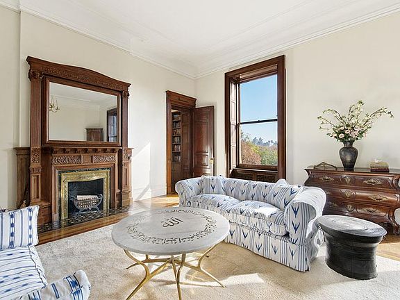 3rd image of 1 W 72nd St APT 43