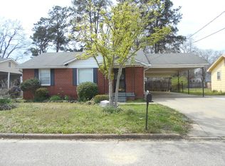 2023 Carroll St, Grenada, MS 38901