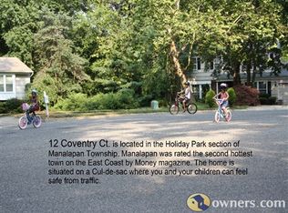 12 Coventry Ct, Manalapan, NJ 07726