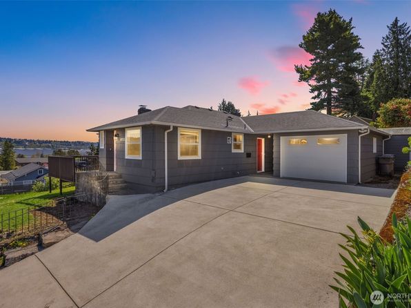 8715 S 115th Place, Seattle, WA 98178