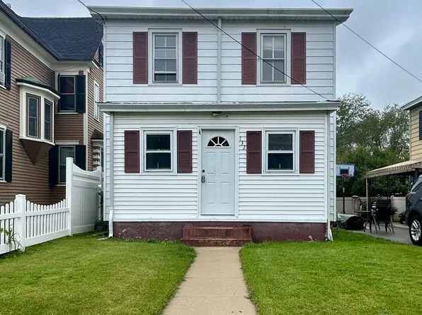 132 S Main St, Elmer, NJ 08318