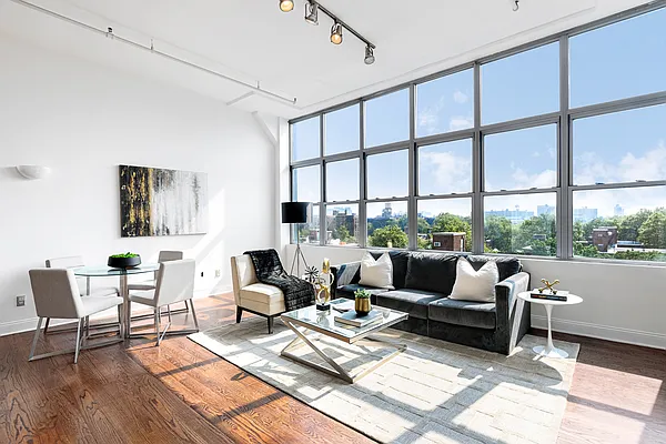 Sold by Compass | media 2