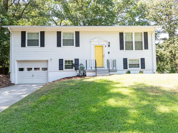 5 Cathy Dr, Newport News, VA 23608