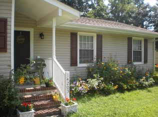 14203 Barberry Ct, Chester, VA 23836